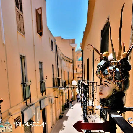 In Piazza Mazara del Vallo